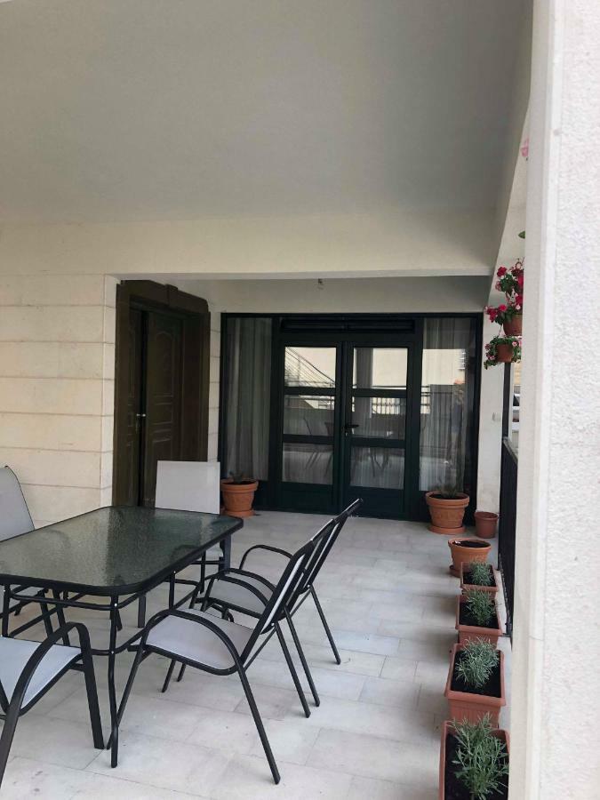 Apartmani Petrija เพรอชานิ ภายนอก รูปภาพ