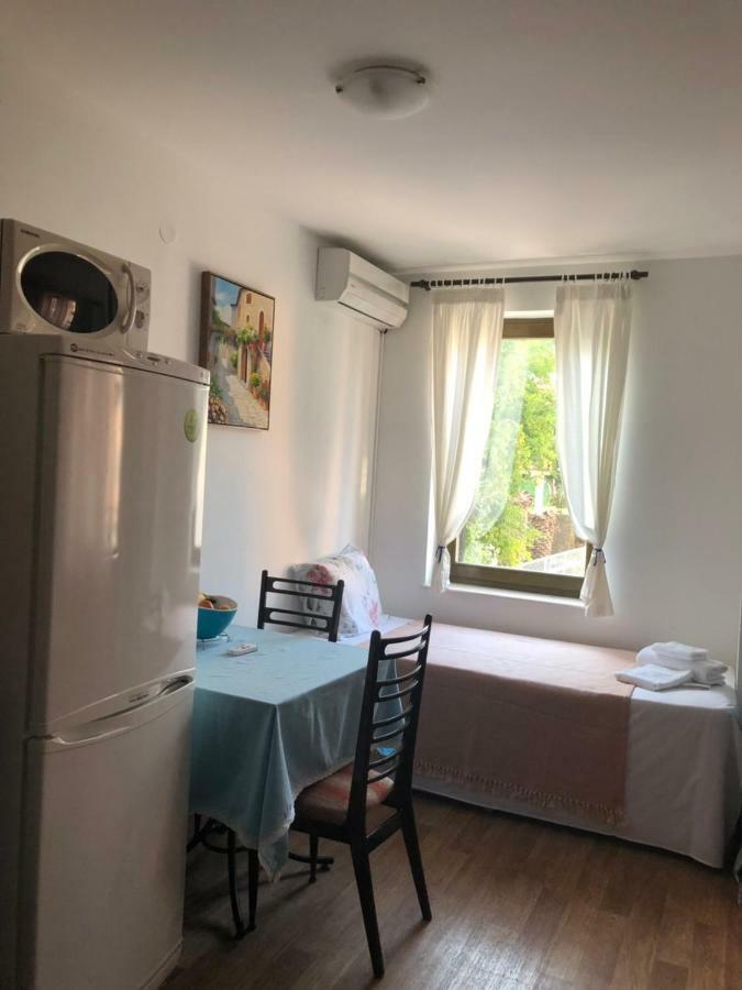 Apartmani Petrija เพรอชานิ ภายนอก รูปภาพ