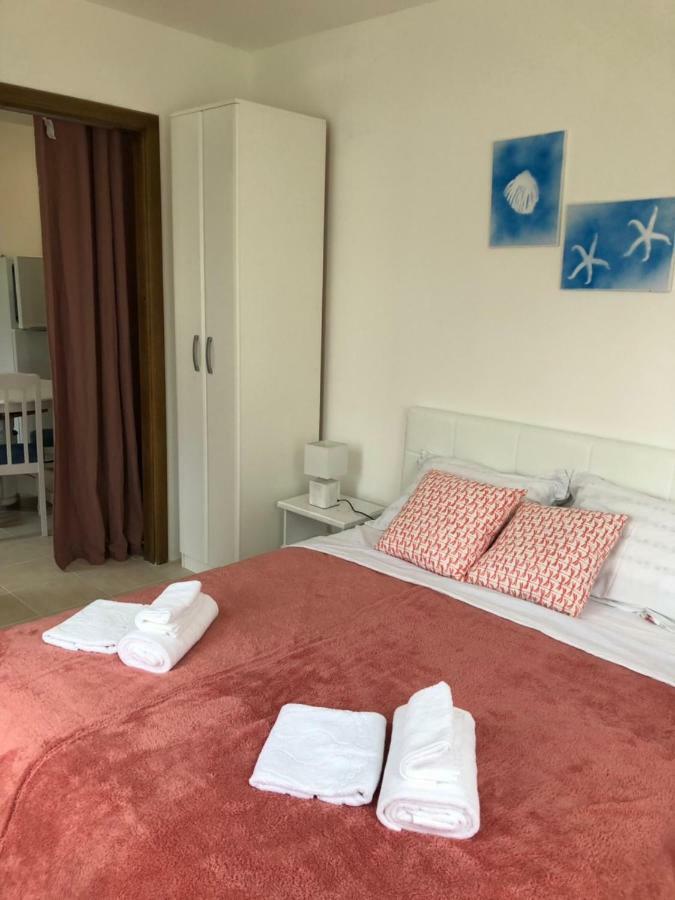 Apartmani Petrija เพรอชานิ ภายนอก รูปภาพ